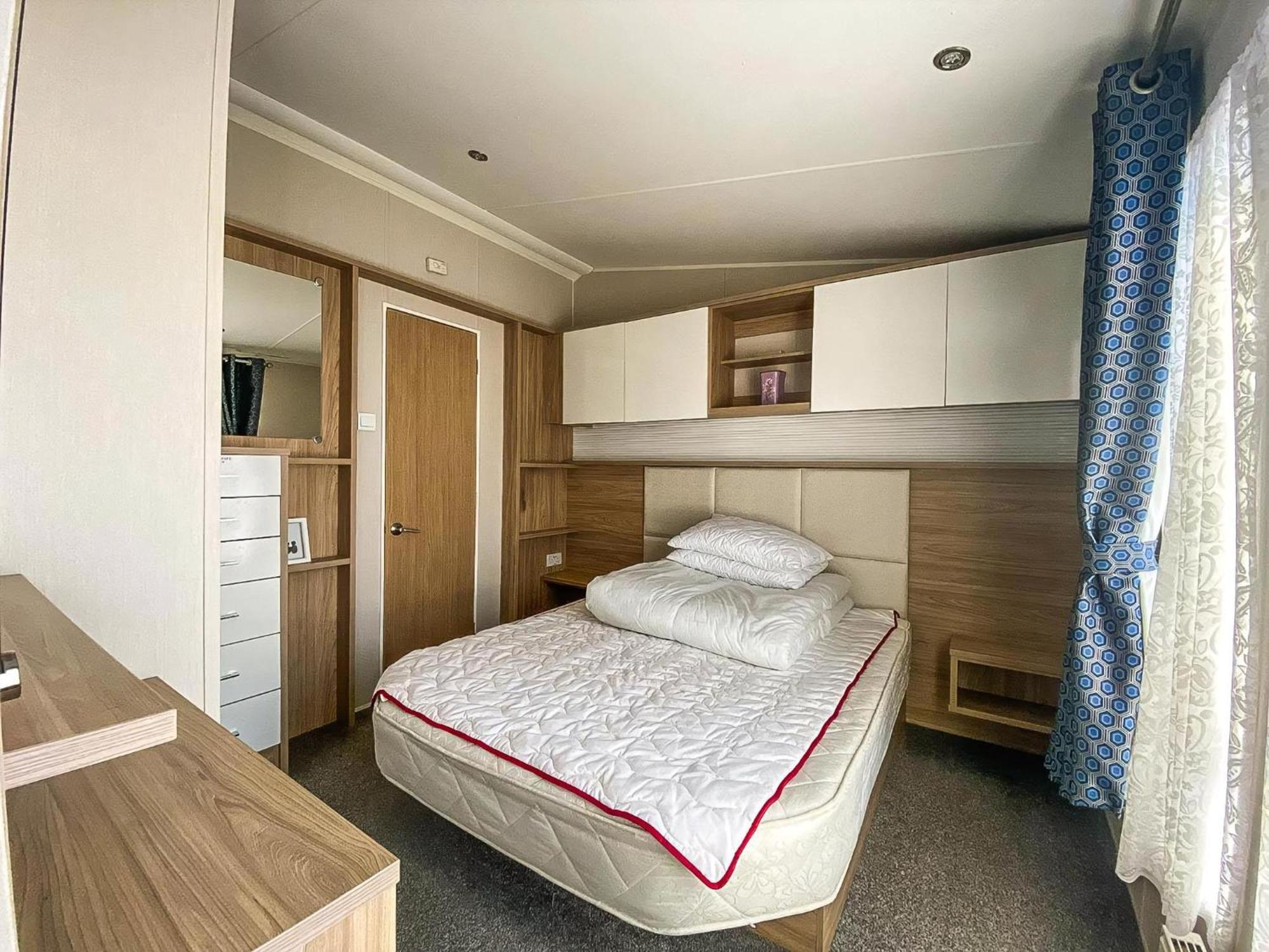 Luxury Caravan At Seaview Holiday Park In Kent Ref 47034Pb Whitstable Extérieur photo