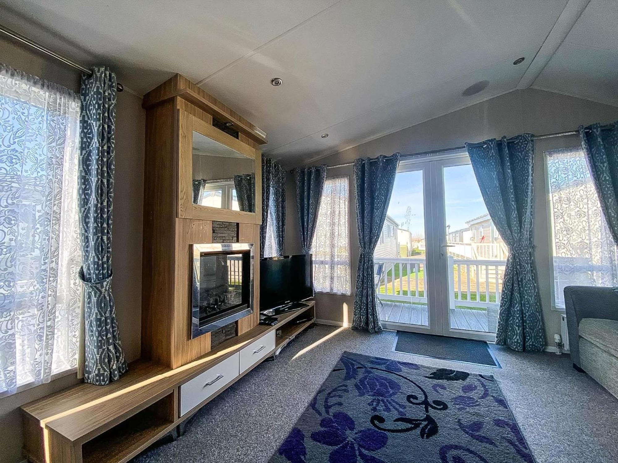 Luxury Caravan At Seaview Holiday Park In Kent Ref 47034Pb Whitstable Extérieur photo